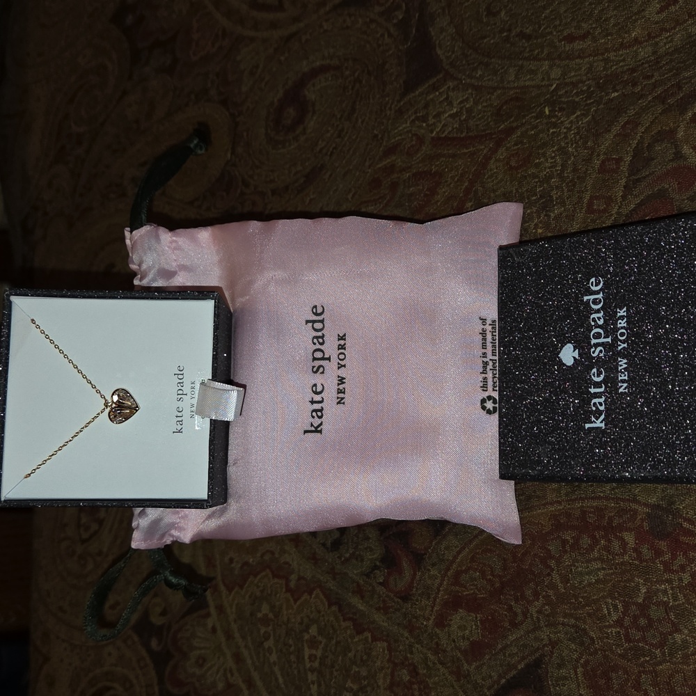 Kate Spade NWT Cubic Zirconia Gold Heart Necklace with Pink Pouch Retail $78